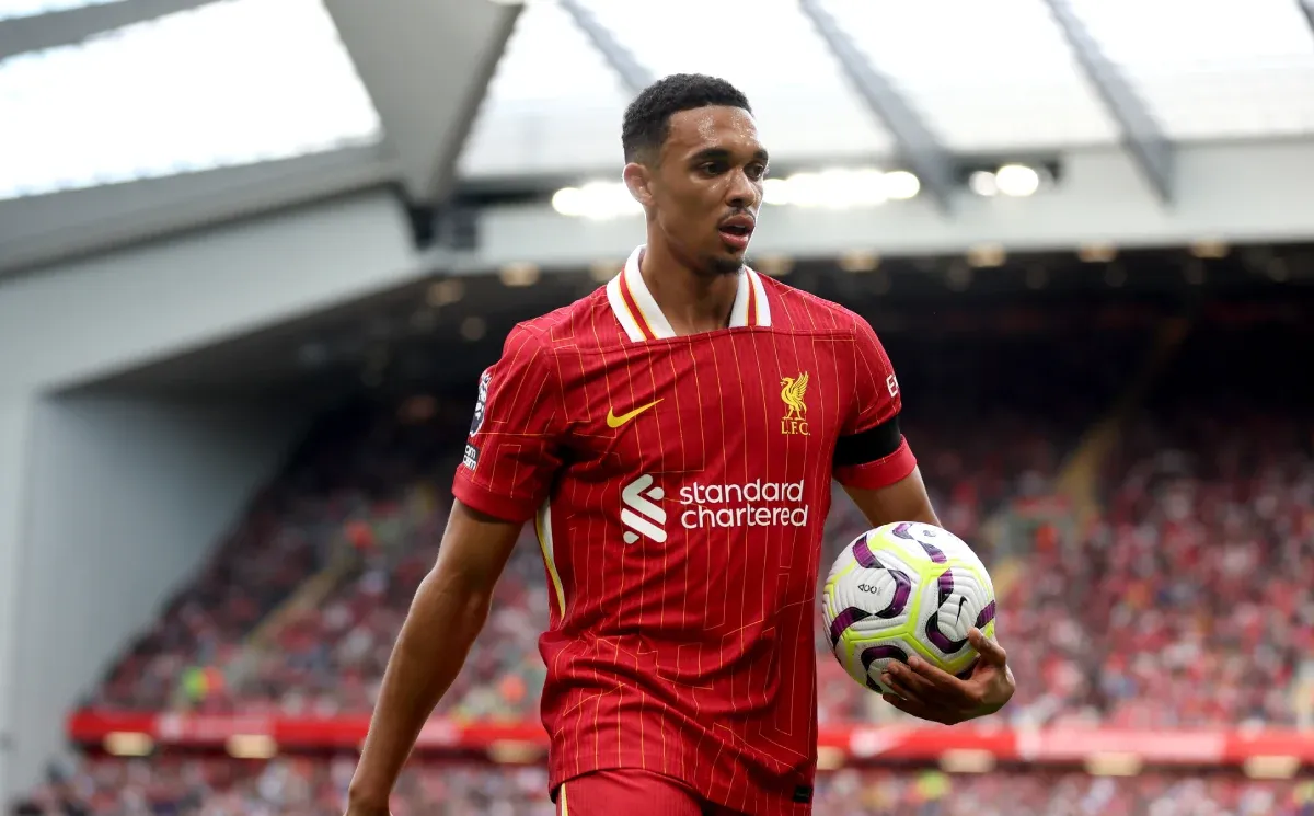 Trent Alexander-Arnold dans le viseur du FC Barcelone