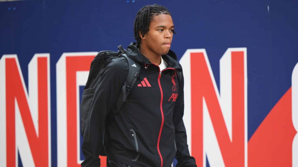 Rio Ngumoha, exemple type de la guerre des centres de formation en Premier League